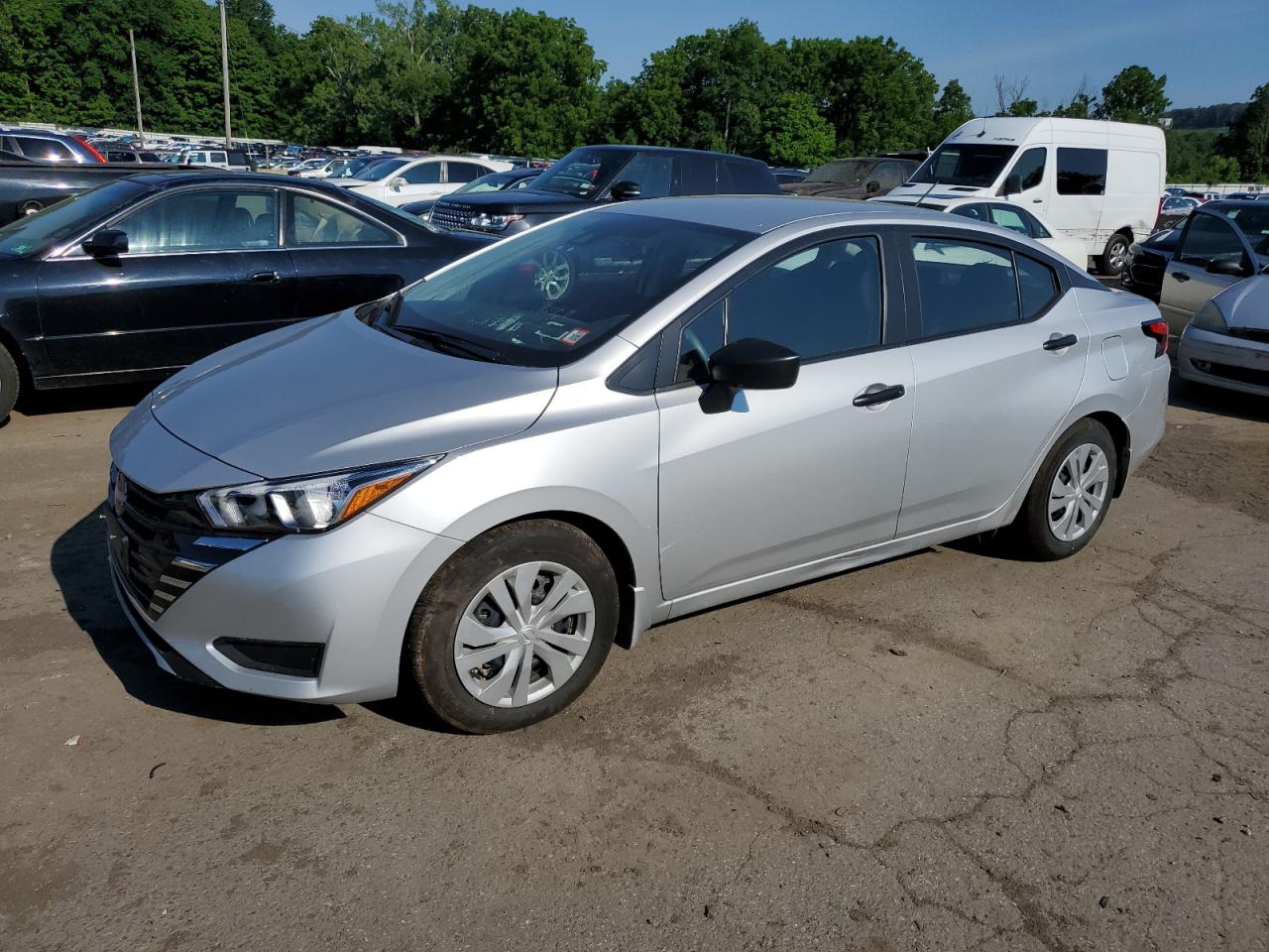 NISSAN VERSA S 2023