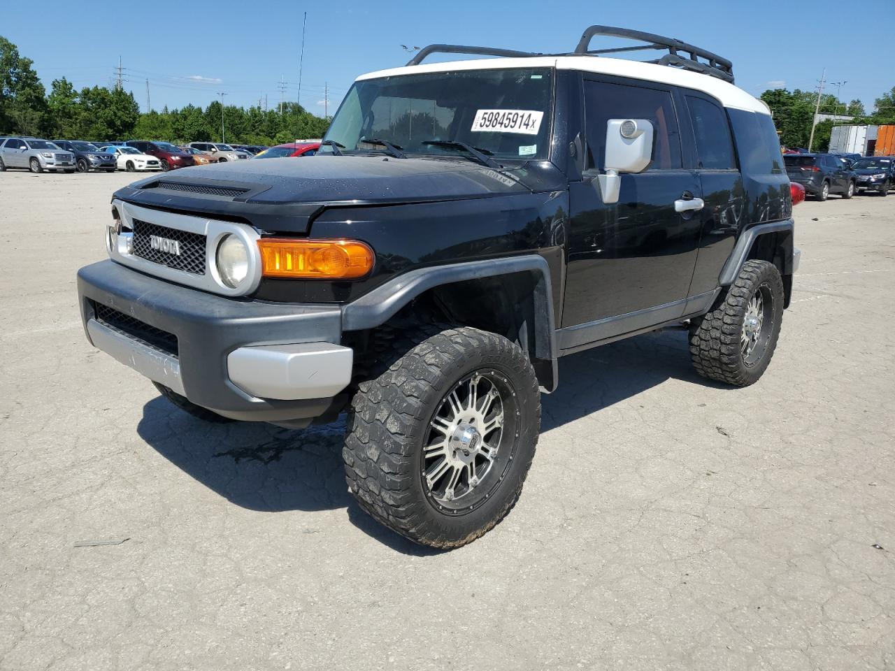 TOYOTA FJ CRUISER 2010