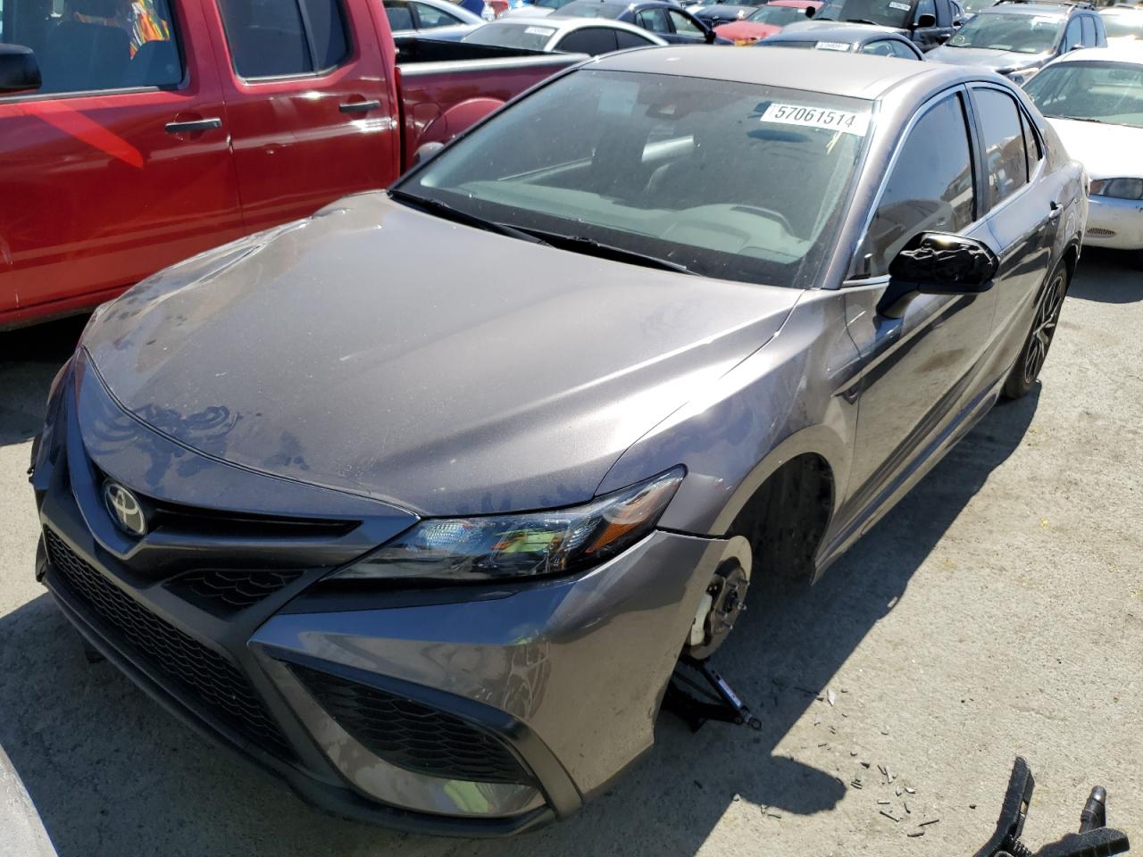 TOYOTA CAMRY SE 2021