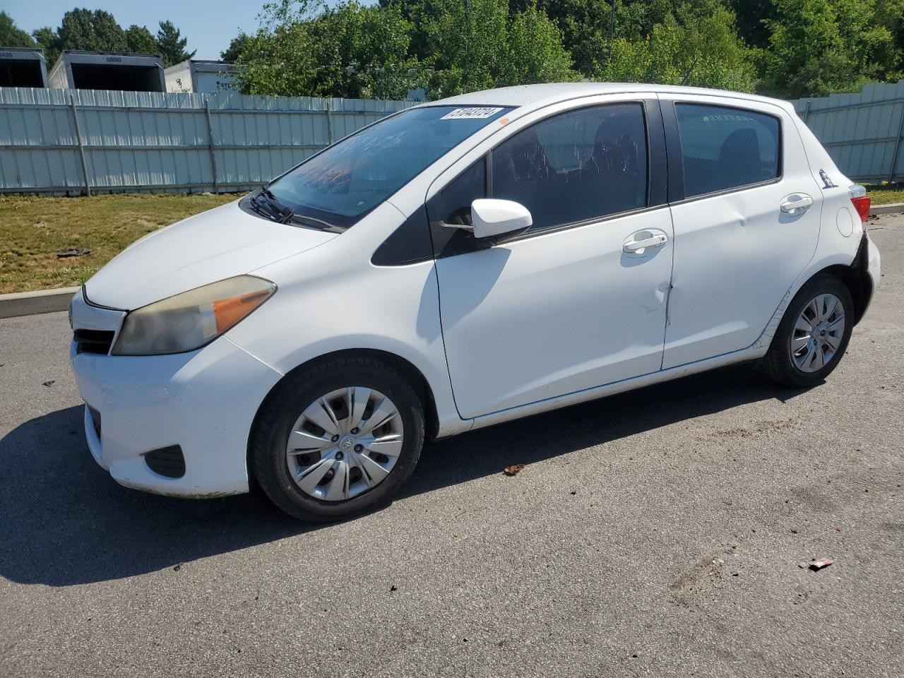 TOYOTA Yaris 2012