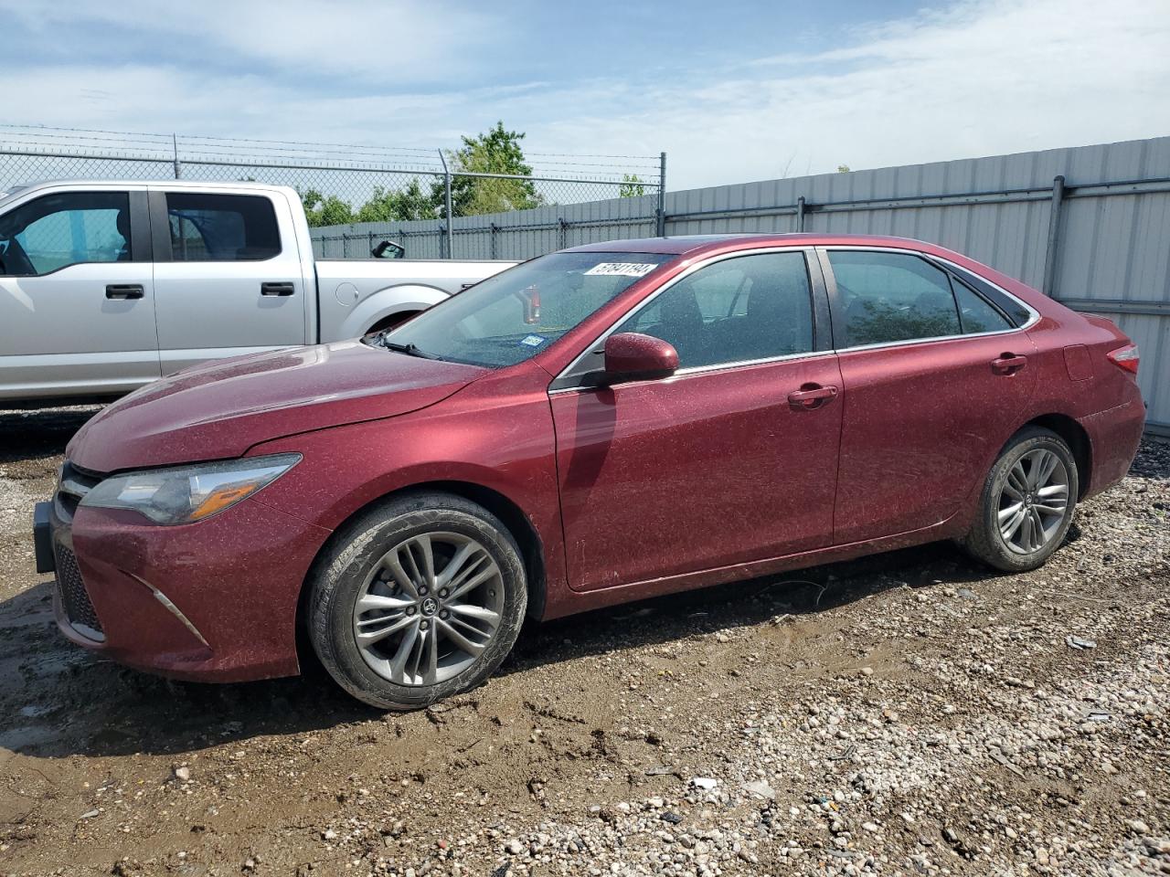 TOYOTA CAMRY LE 2017