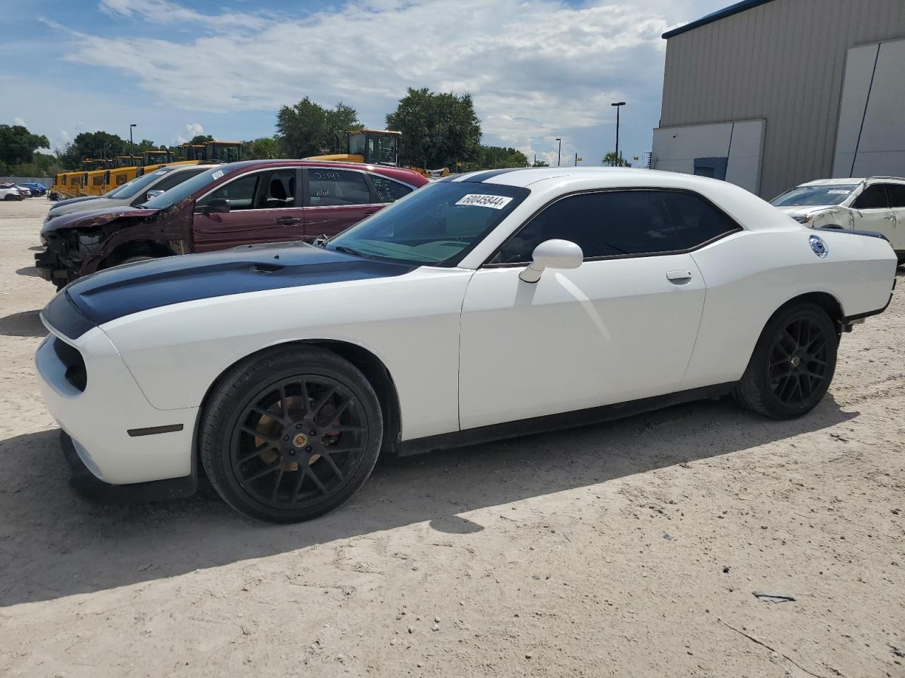DODGE CHALLENGER 2013