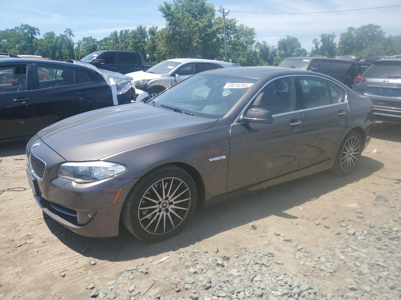 BMW 5 SERIES 2013
