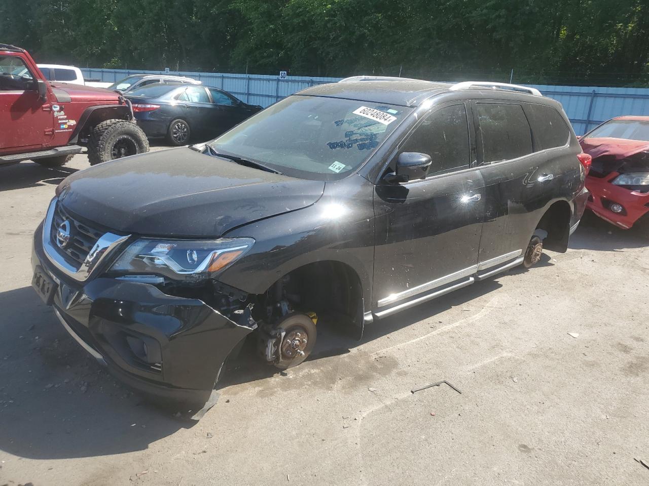 NISSAN PATHFINDER 2019