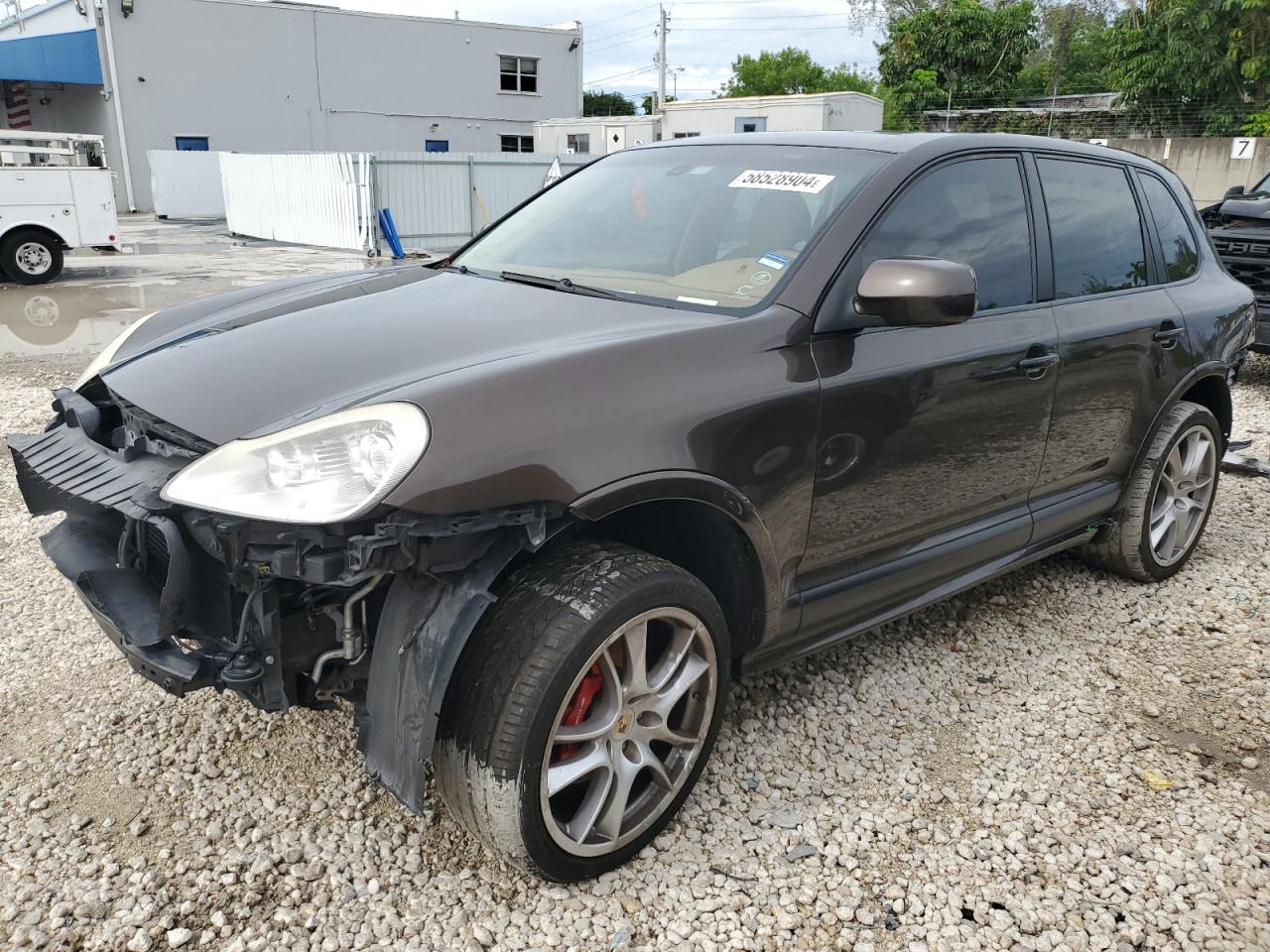 PORSCHE CAYENNE GT 2010