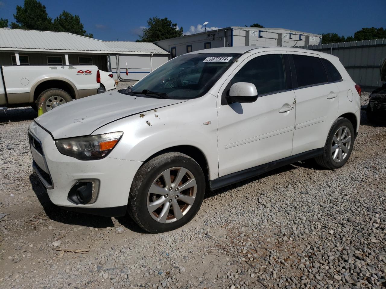 MITSUBISHI OUTLANDER 2015