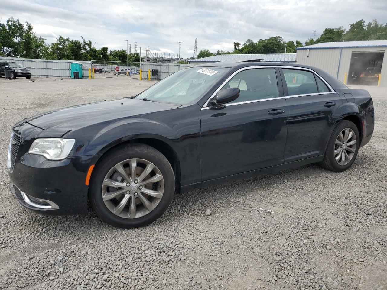 CHRYSLER 300 TOURIN 2018