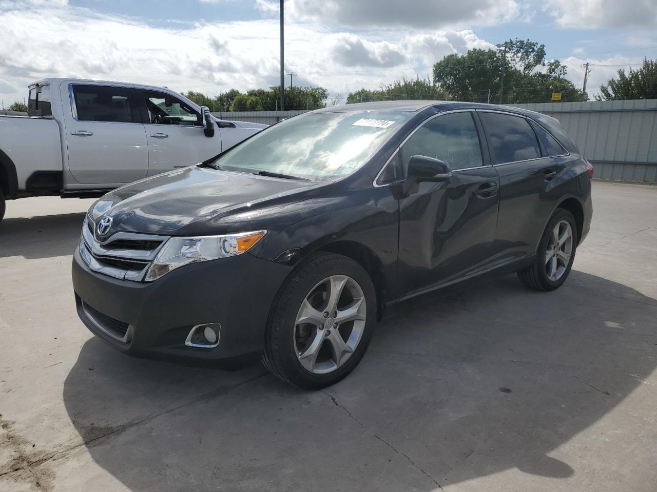 TOYOTA VENZA LE 2014