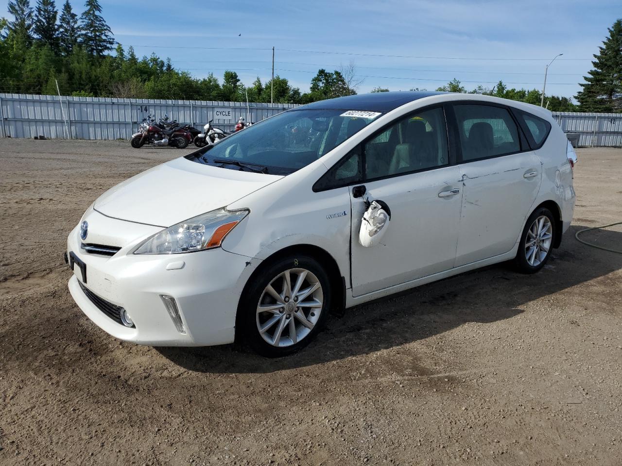 TOYOTA PRIUS V 2012