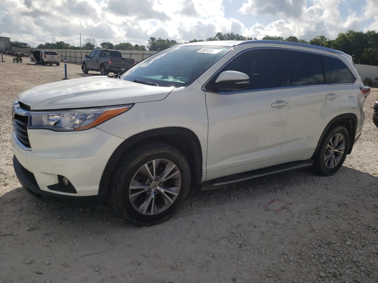 TOYOTA HIGHLANDER 2015