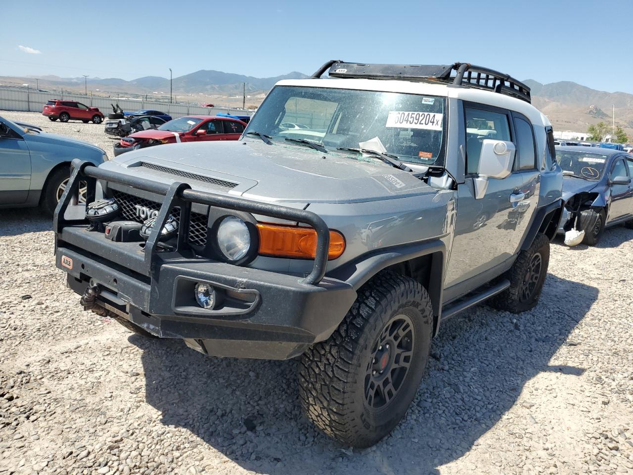 TOYOTA FJ CRUISER 2012