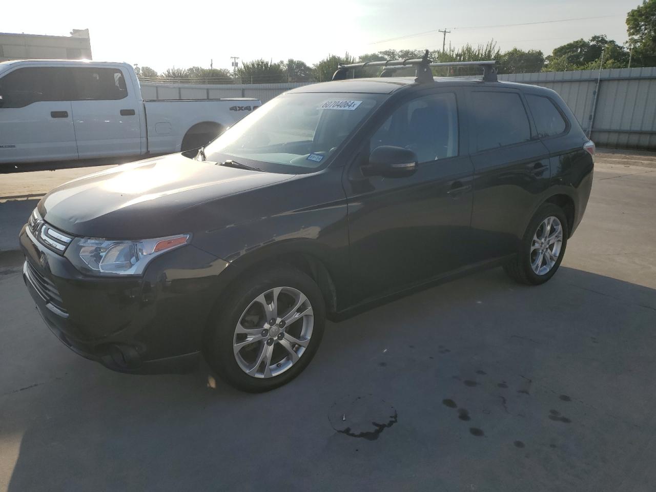 MITSUBISHI OUTLANDER 2014