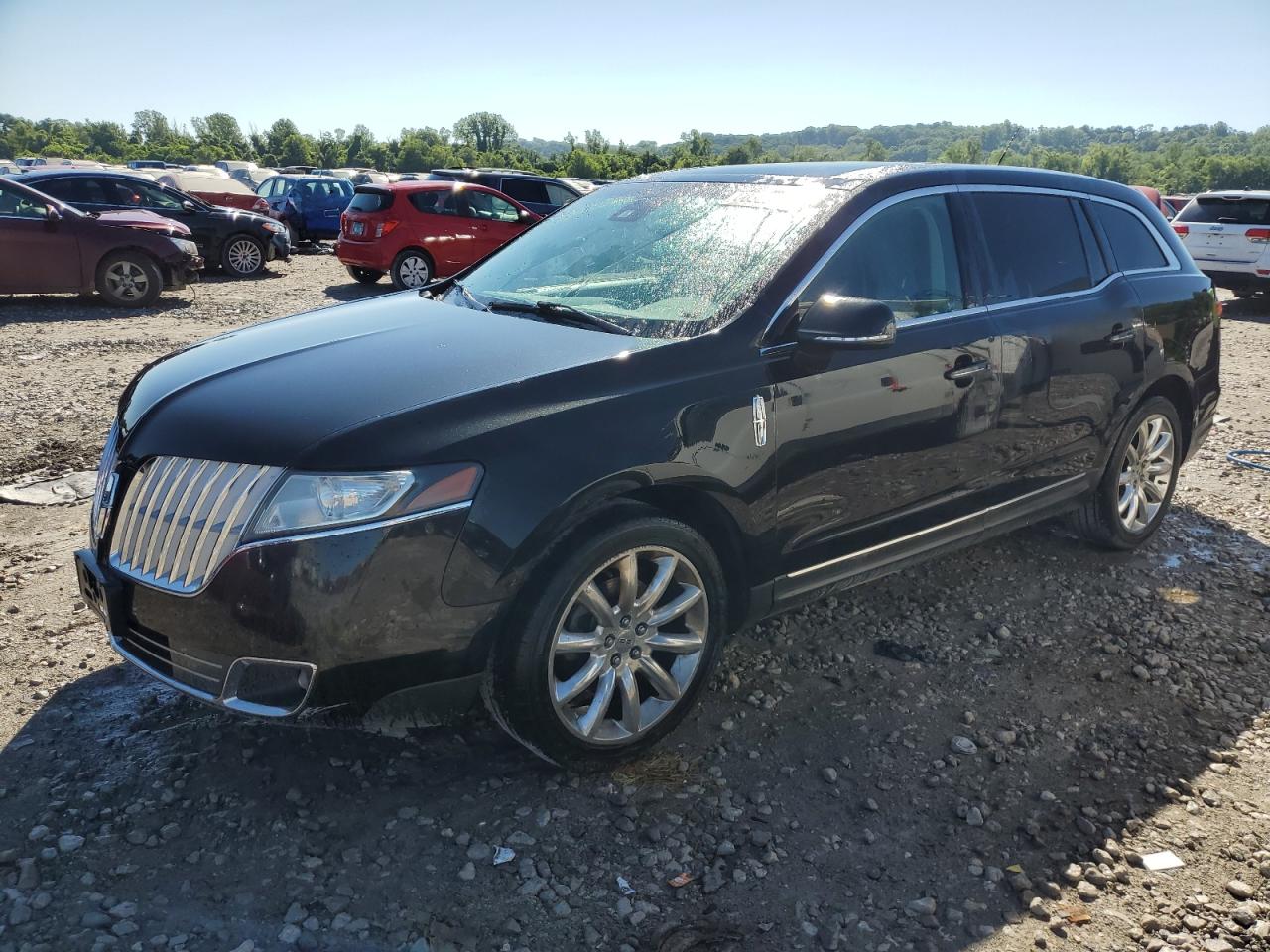 LINCOLN MKT 2010