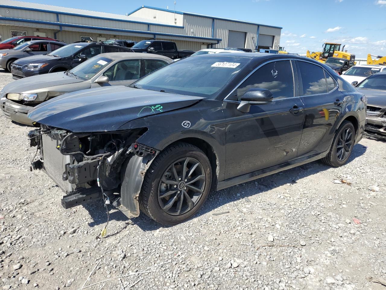 TOYOTA CAMRY LE 2021