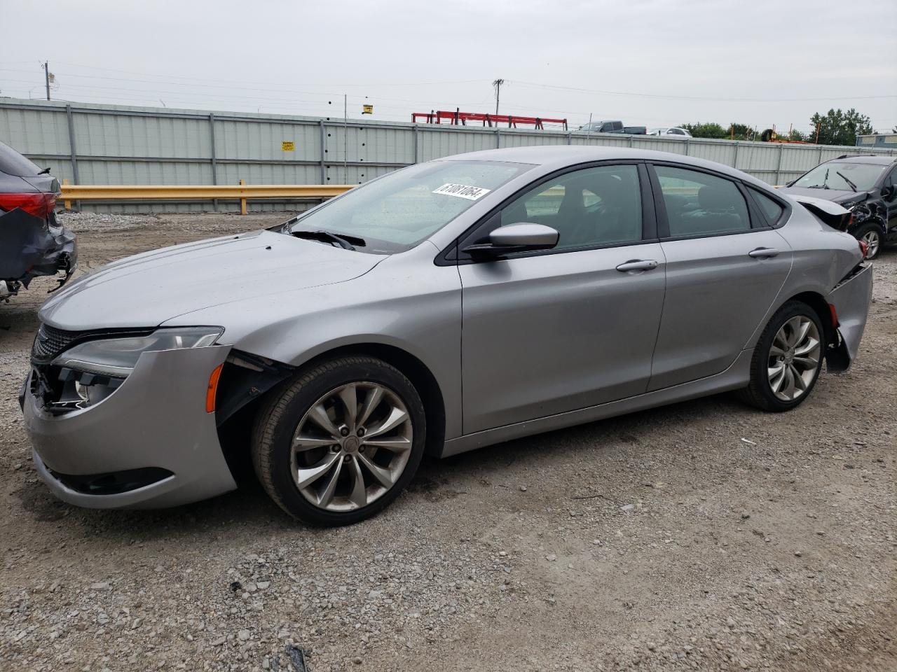 CHRYSLER 200 S 2015