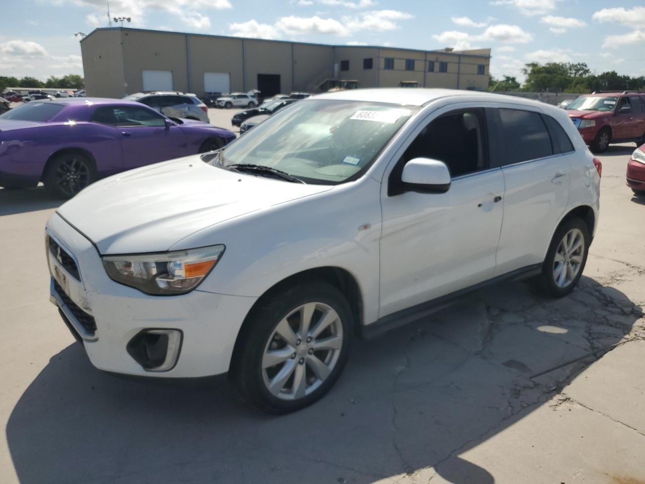 MITSUBISHI OUTLANDER 2015