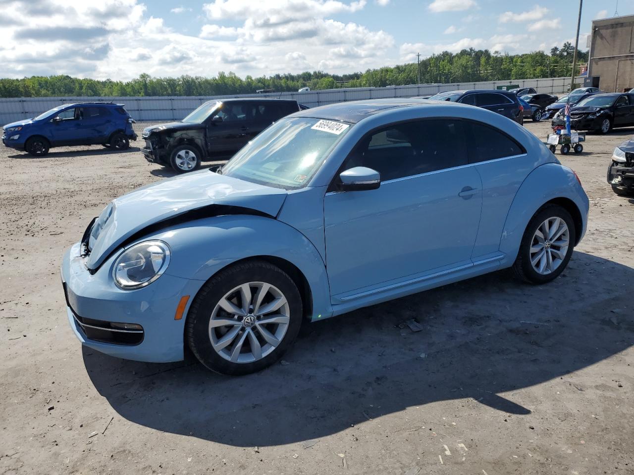 VOLKSWAGEN BEETLE 2013