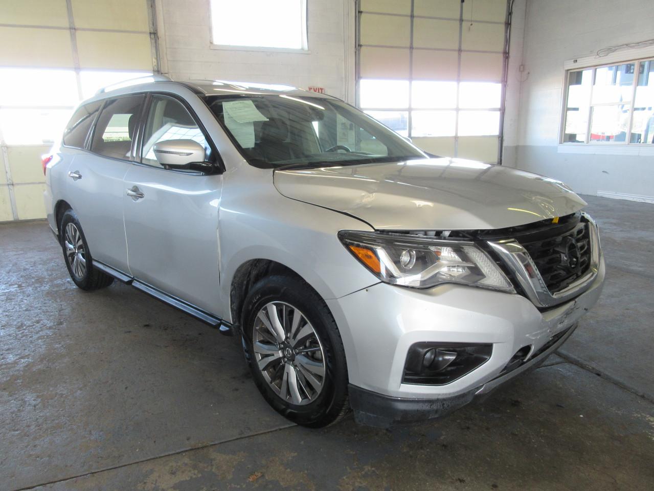 NISSAN PATHFINDER 2019