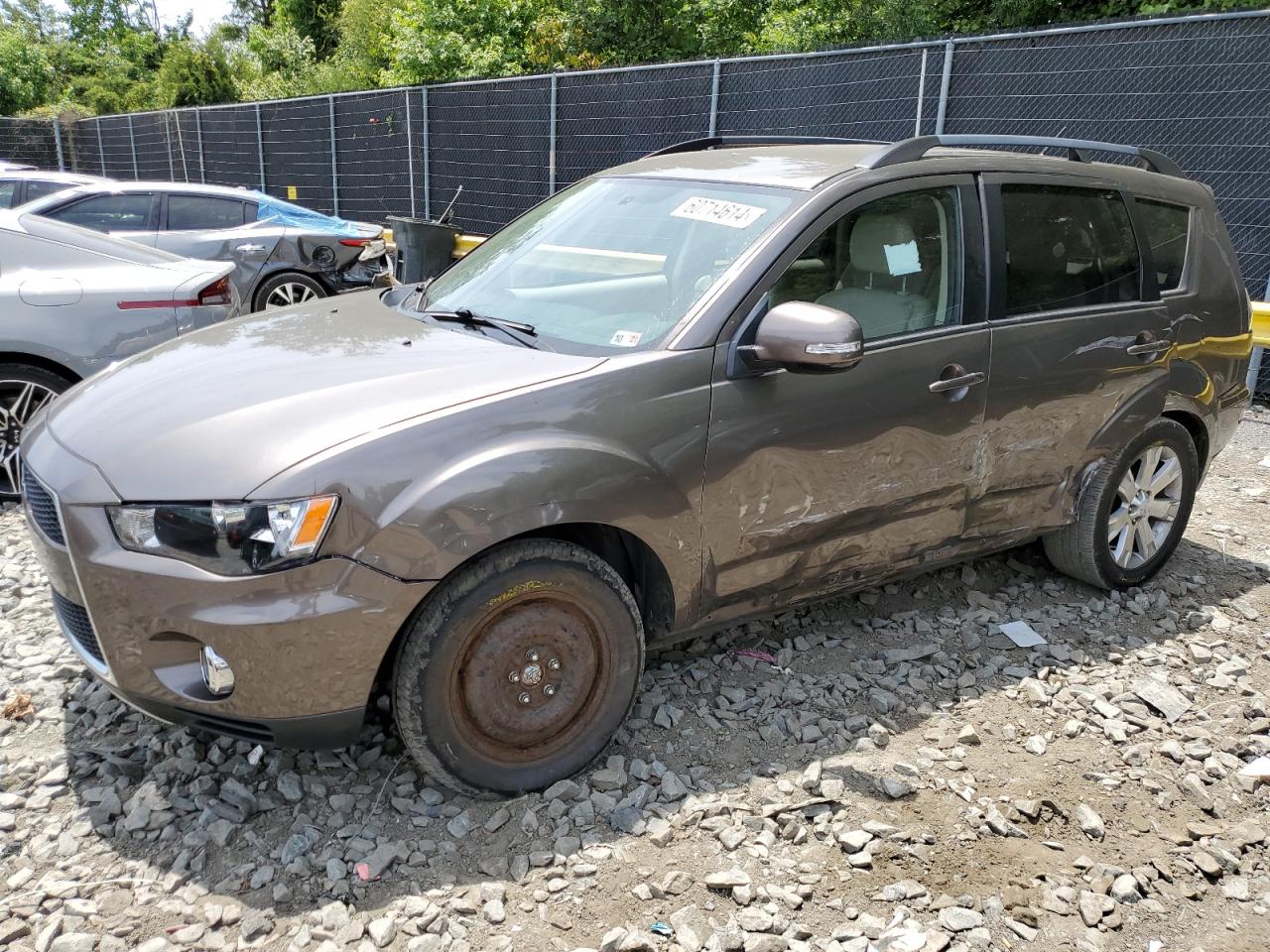 MITSUBISHI OUTLANDER 2012