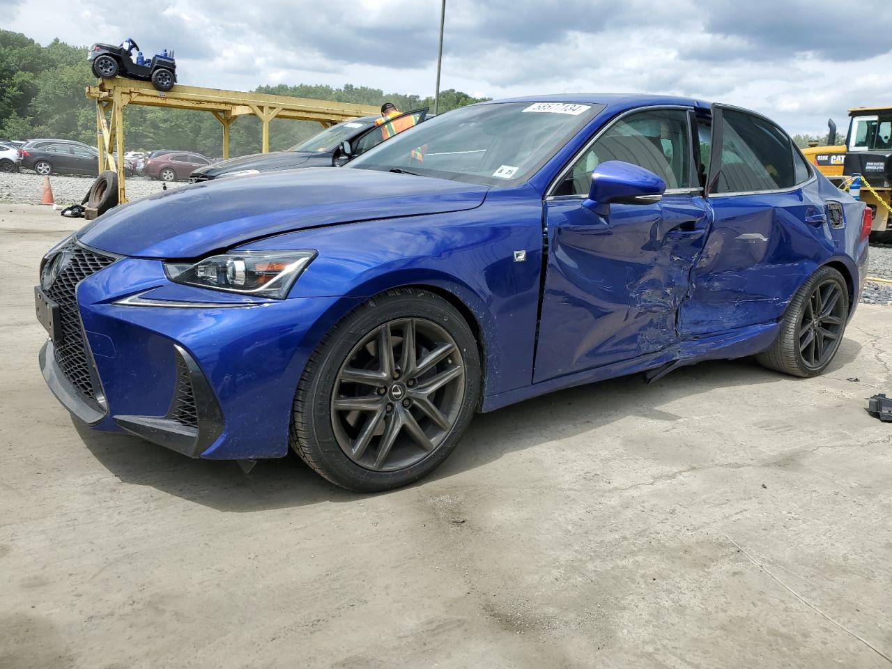 LEXUS IS 2020