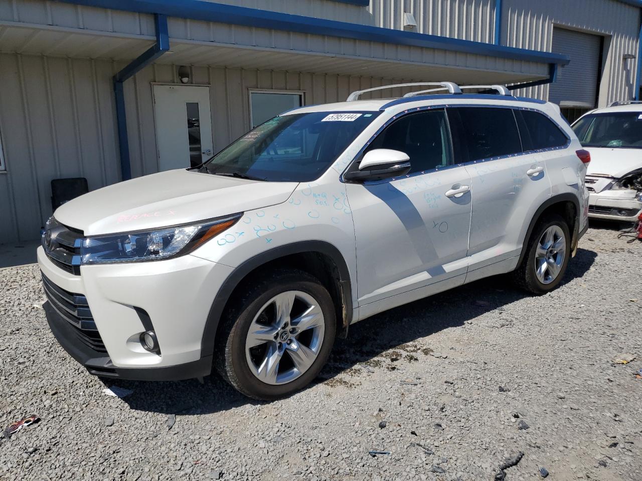 TOYOTA HIGHLANDER 2017