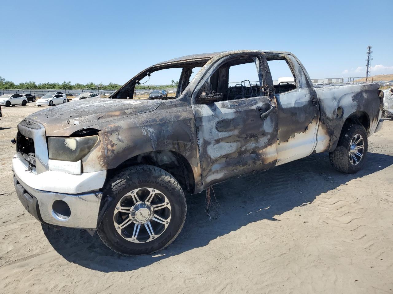 TOYOTA TUNDRA DOU 2008