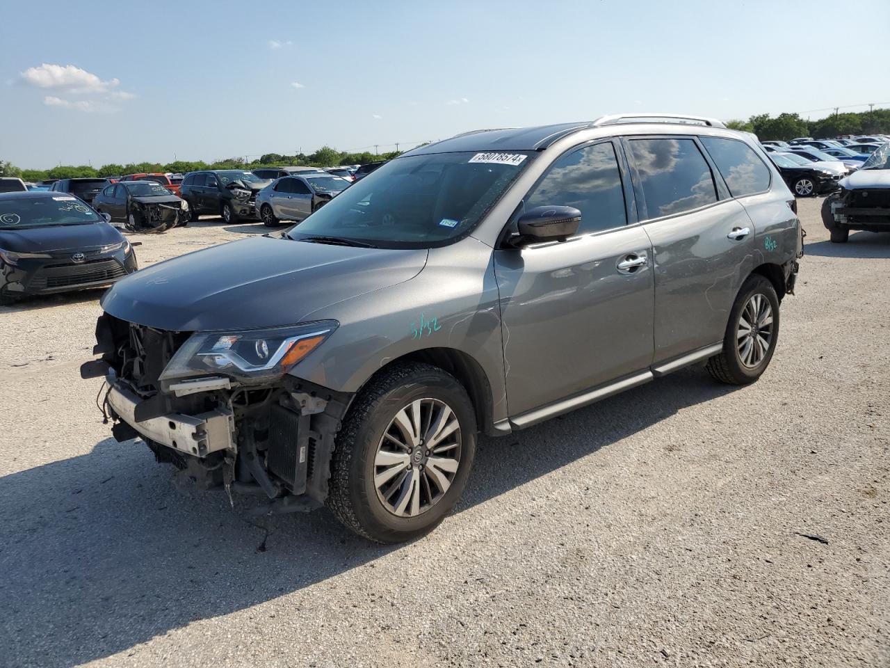 NISSAN PATHFINDER 2019