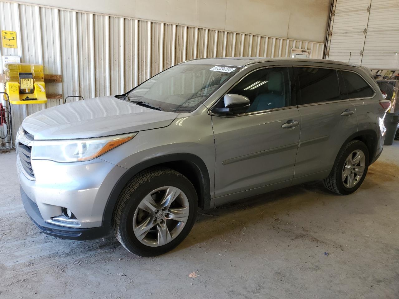 TOYOTA HIGHLANDER 2015