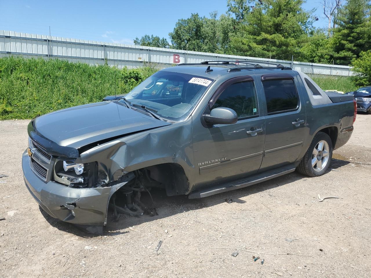 CHEVROLET AVALANCHE 2011
