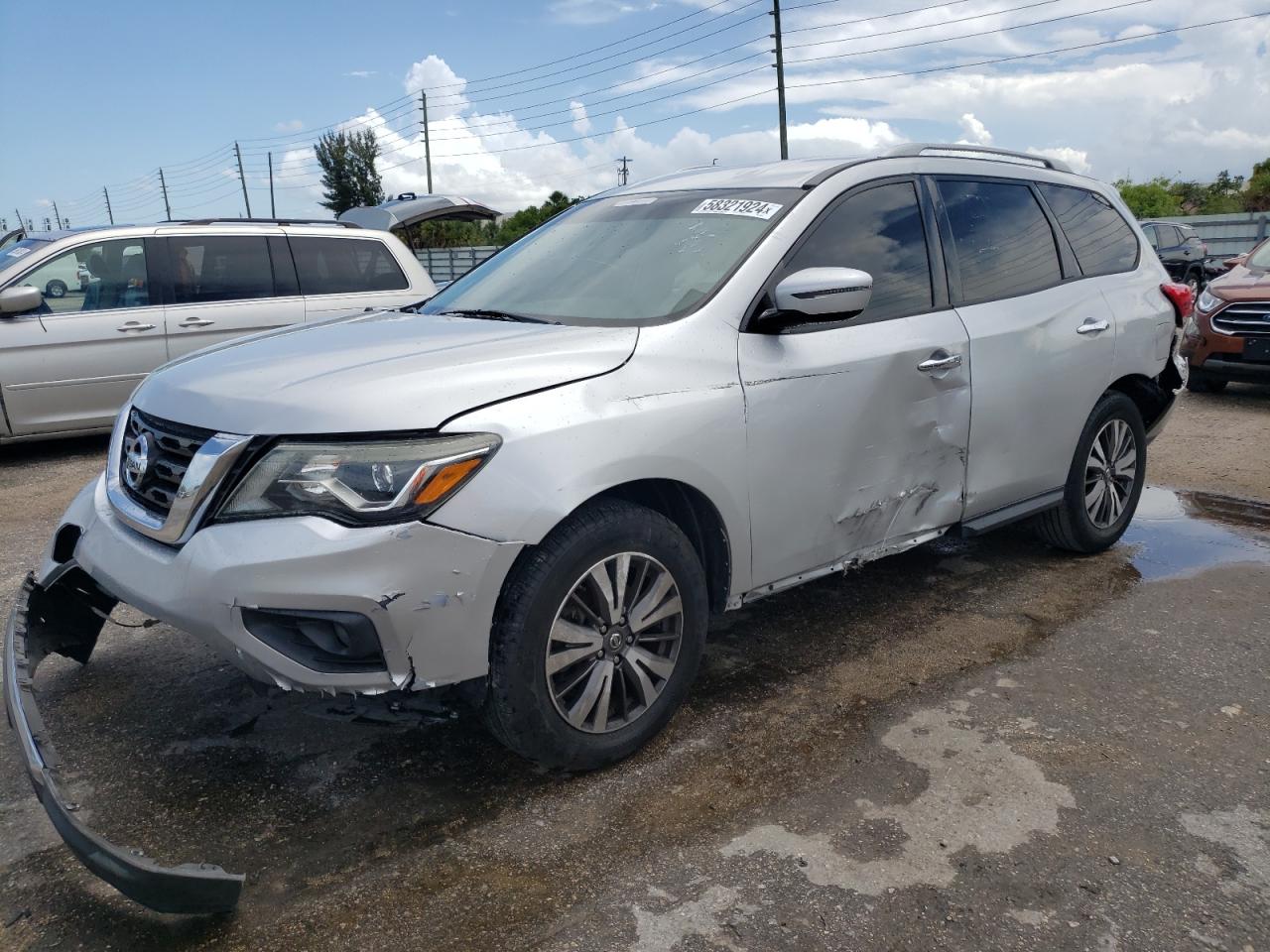 NISSAN PATHFINDER 2017