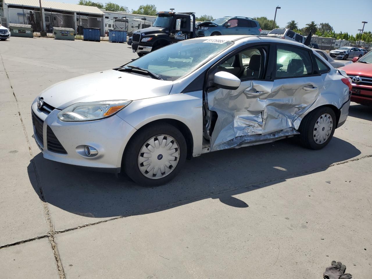 FORD FOCUS SE 2012
