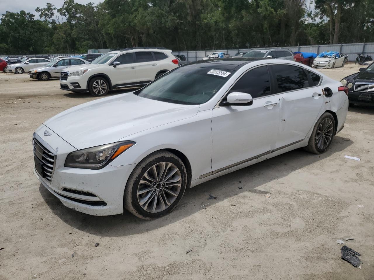HYUNDAI GENESIS 3. 2015