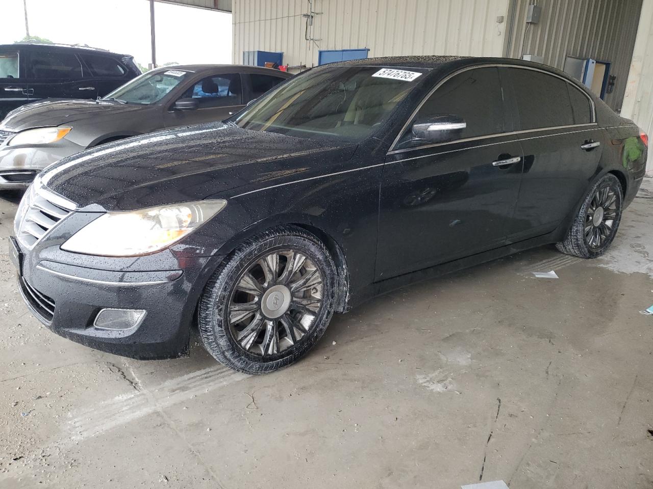HYUNDAI GENESIS 3. 2009