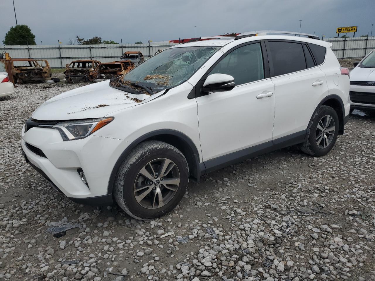 TOYOTA RAV4 XLE 2017