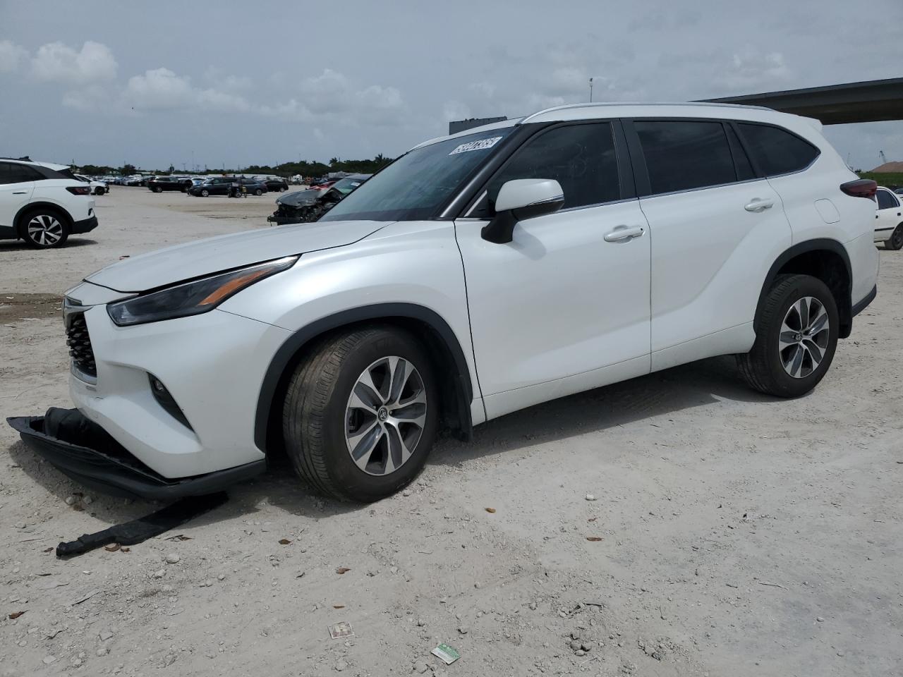TOYOTA HIGHLANDER 2024