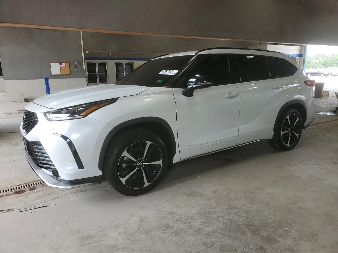 TOYOTA HIGHLANDER 2022