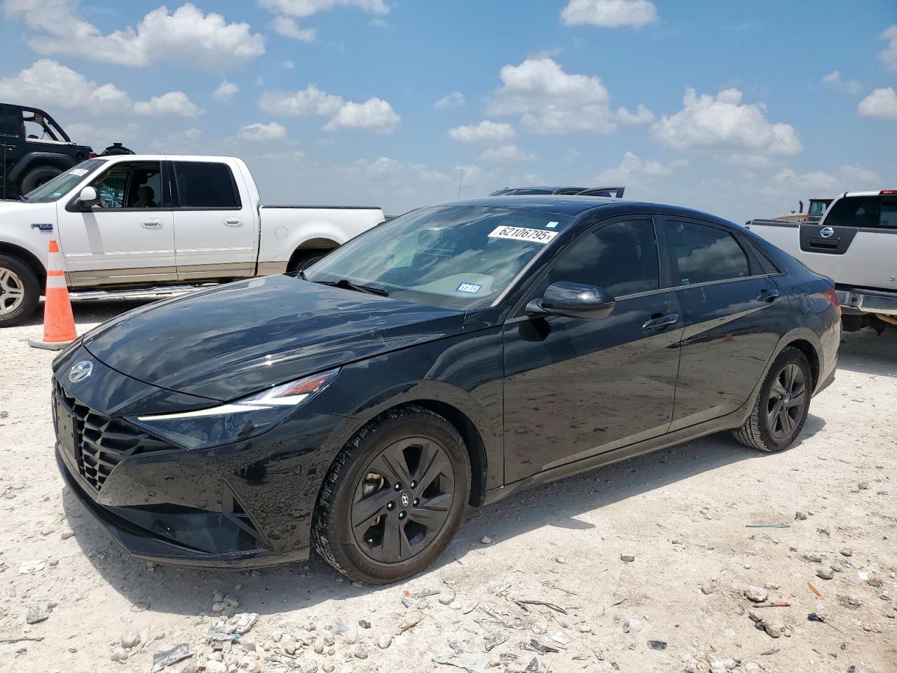 HYUNDAI ELANTRA SE 2022