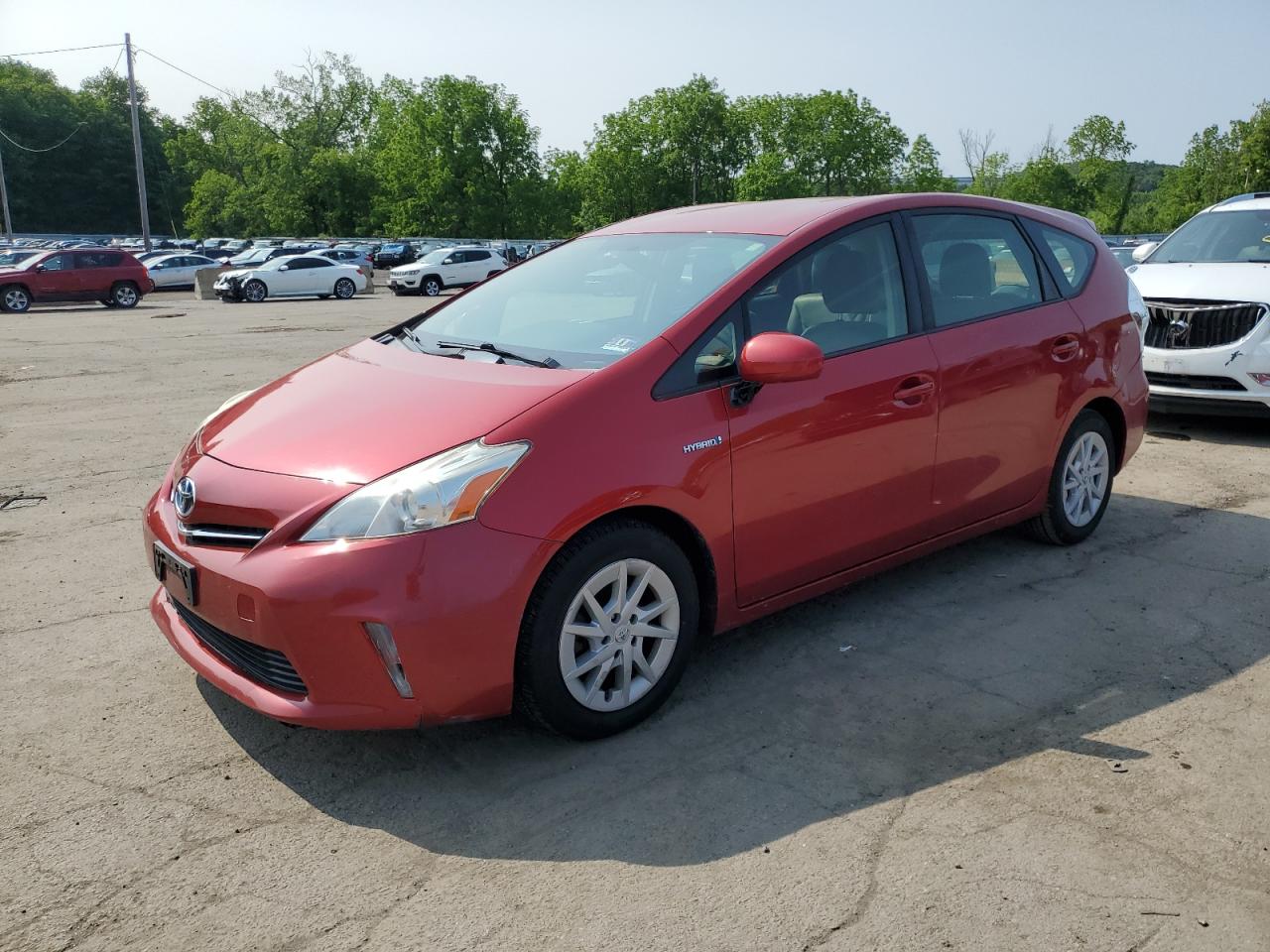 TOYOTA PRIUS V 2013
