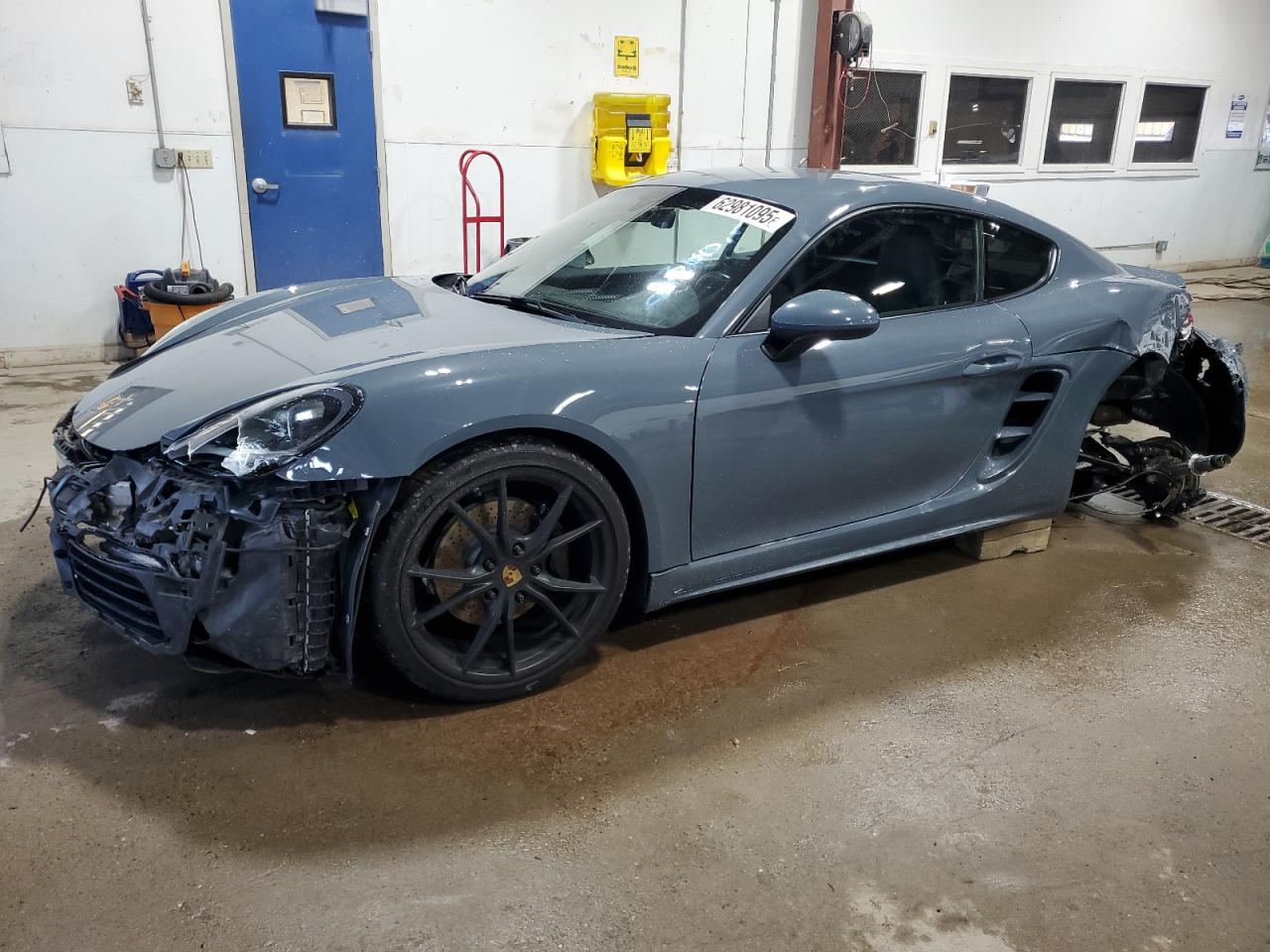 PORSCHE CAYMAN 2017