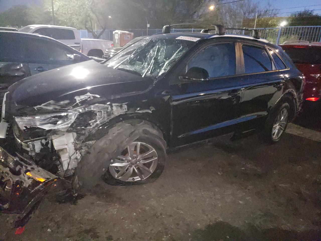 AUDI Q3 PREMIUM 2017