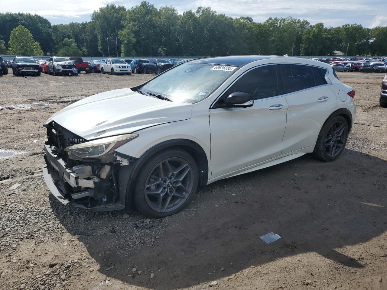 INFINITI QX30 BASE 2018