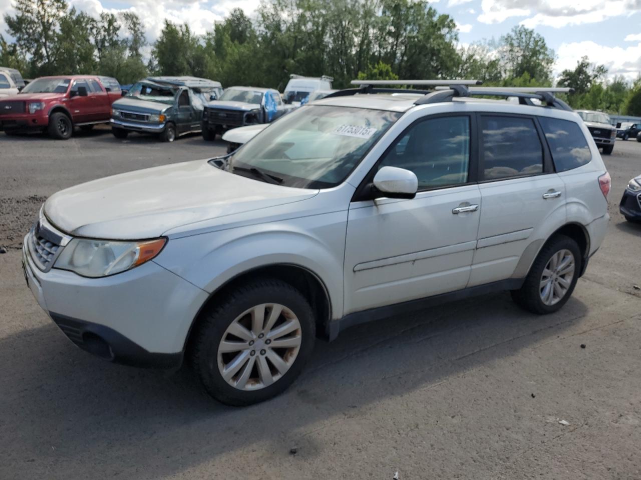 SUBARU FORESTER L 2011