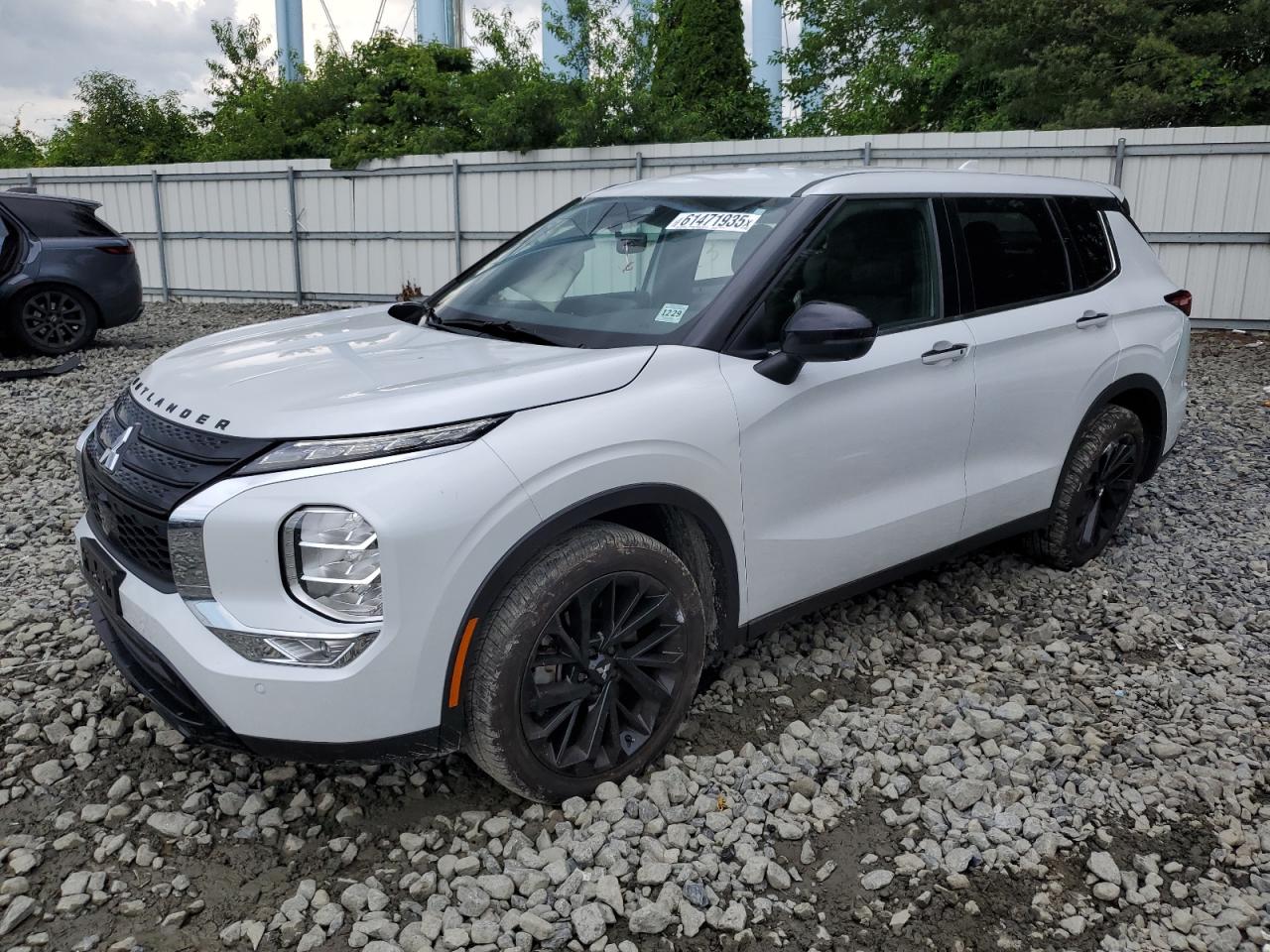 MITSUBISHI OUTLANDER 2024