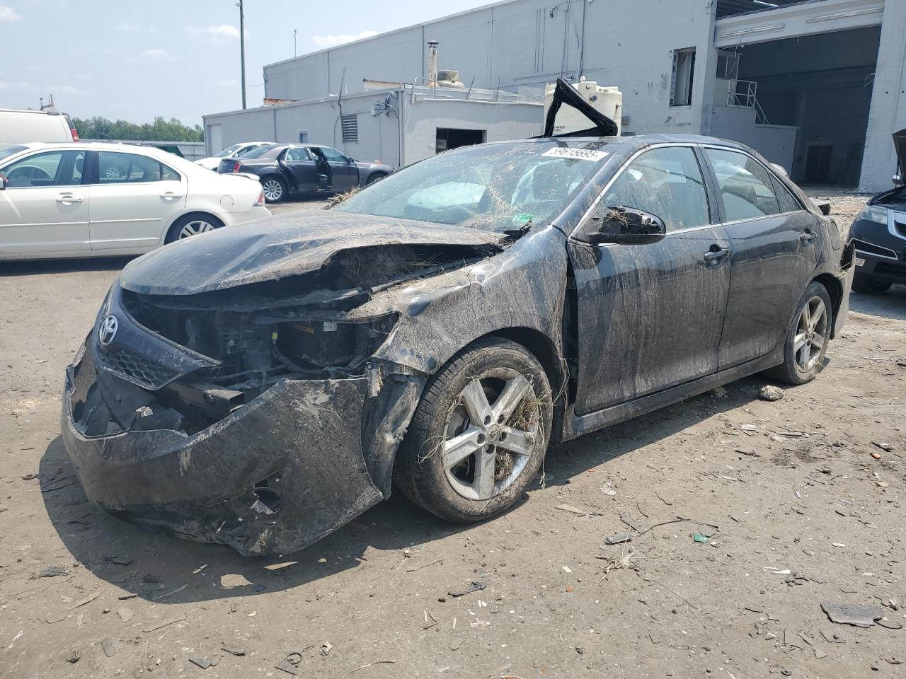 TOYOTA CAMRY BASE 2012