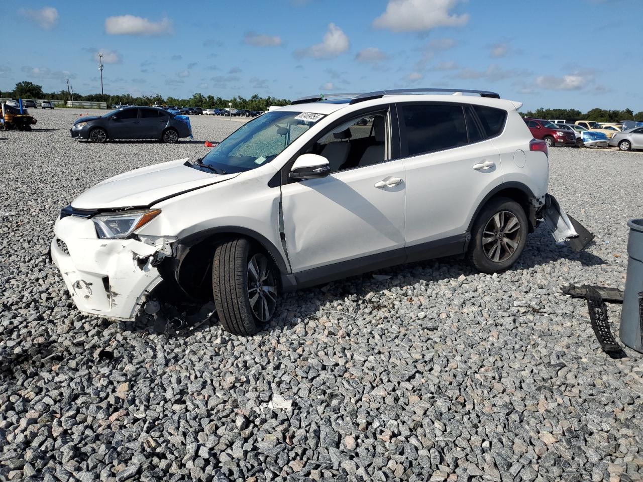 TOYOTA RAV4 XLE 2016