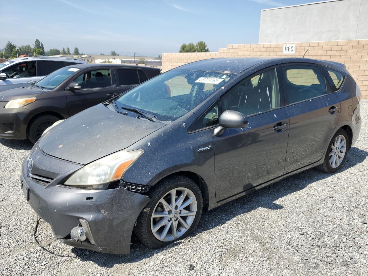 TOYOTA PRIUS V 2012