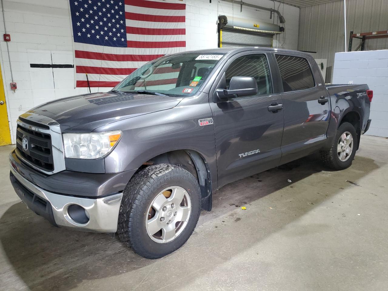 TOYOTA TUNDRA CRE 2011