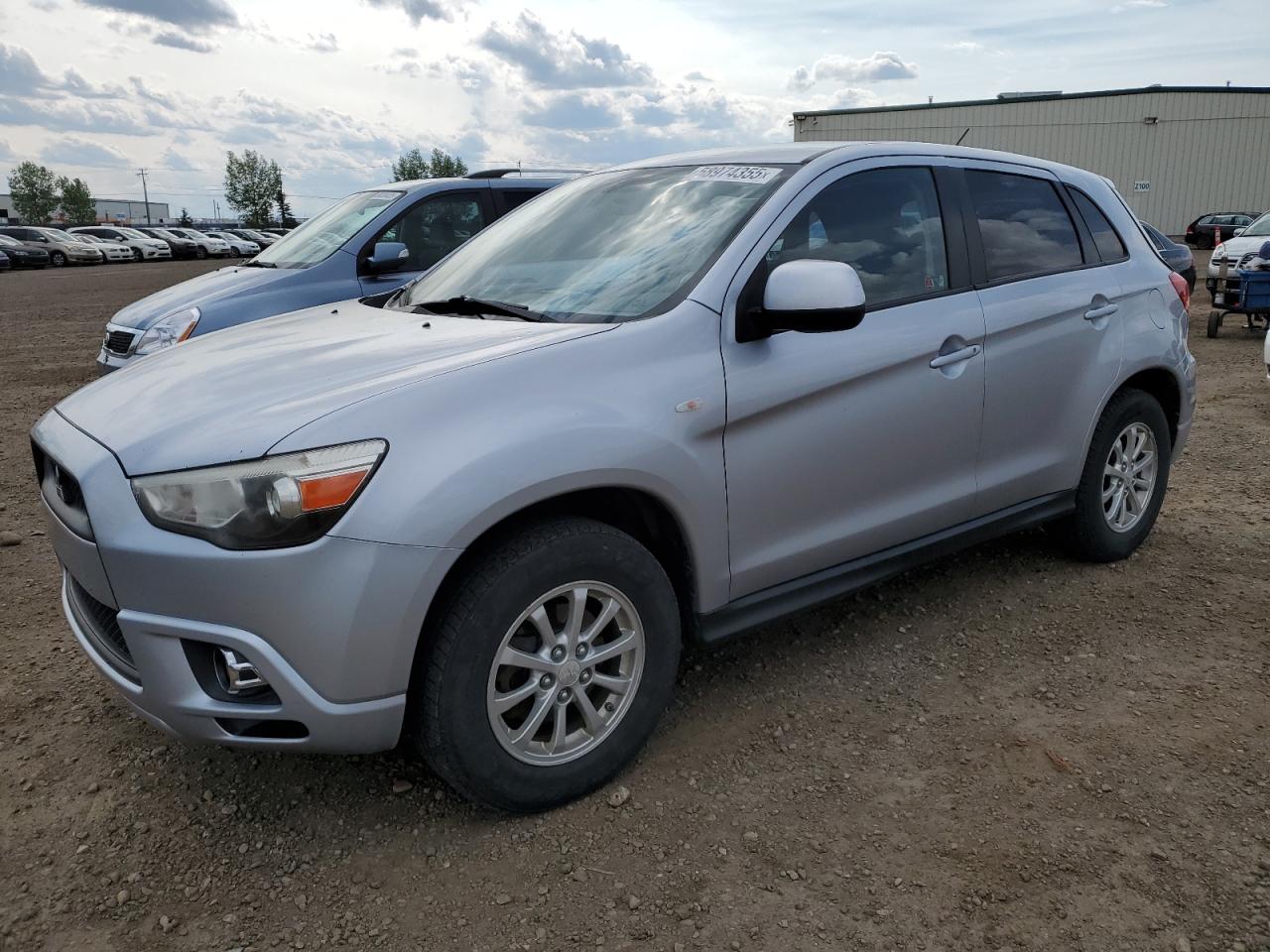 MITSUBISHI RVR SE 2011