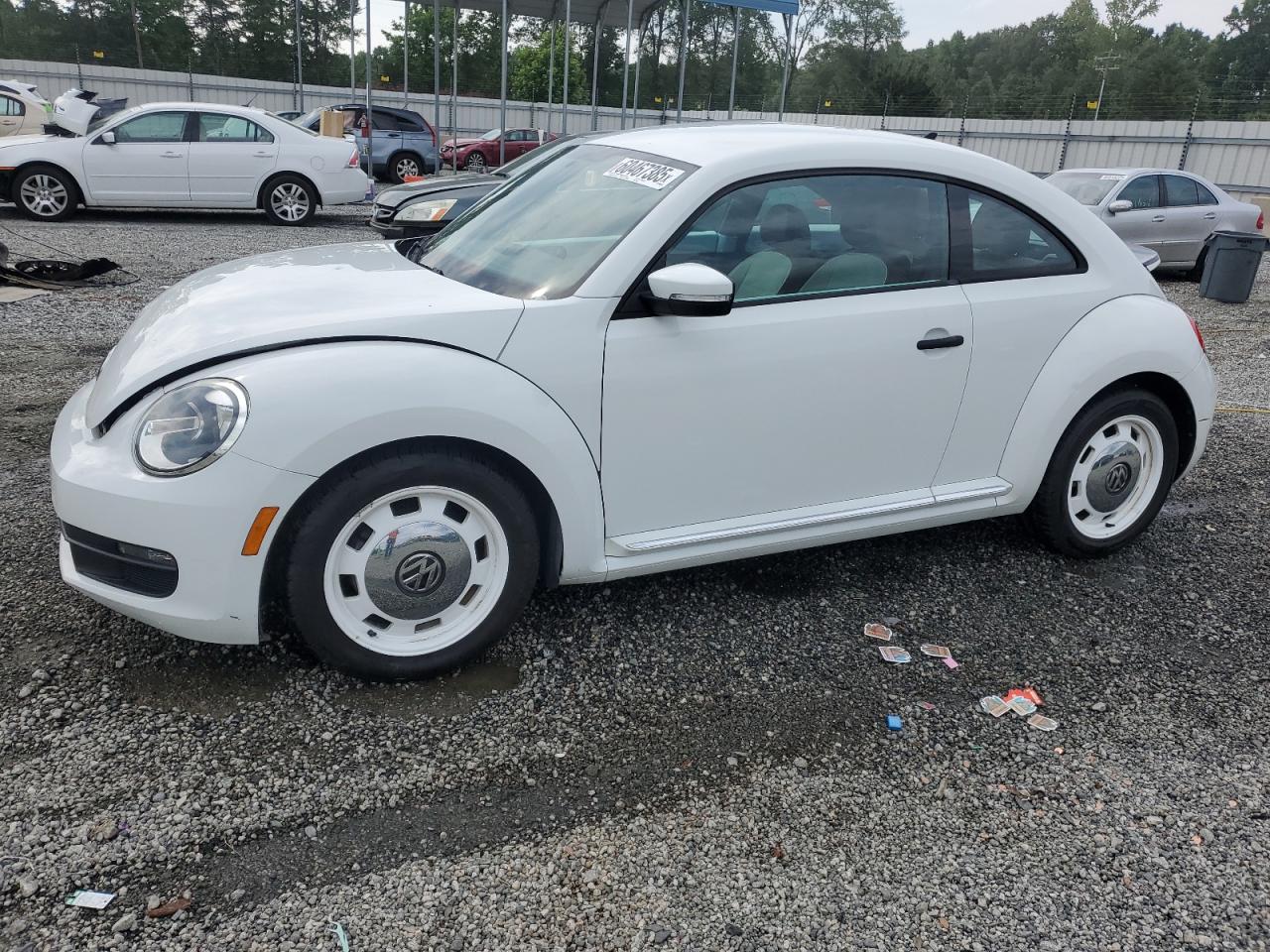 VOLKSWAGEN BEETLE 1.8 2015