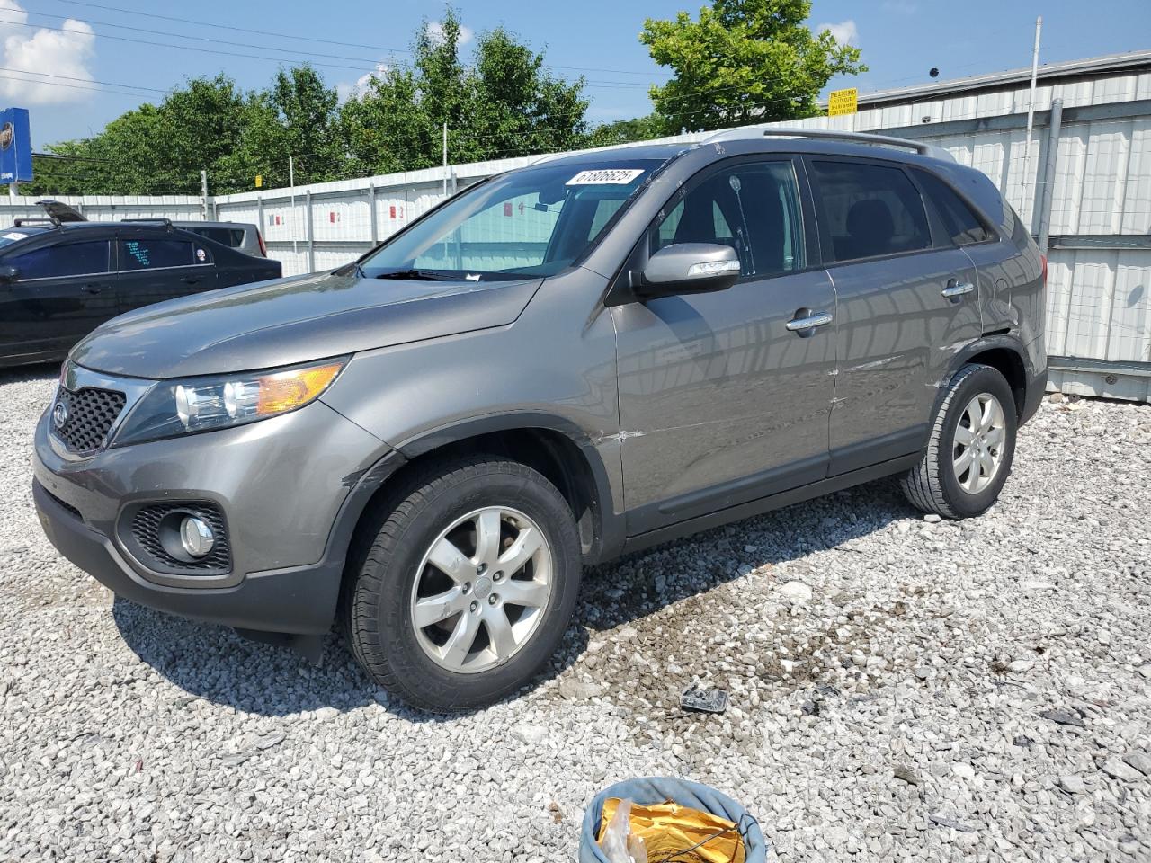 KIA SORENTO LX 2013